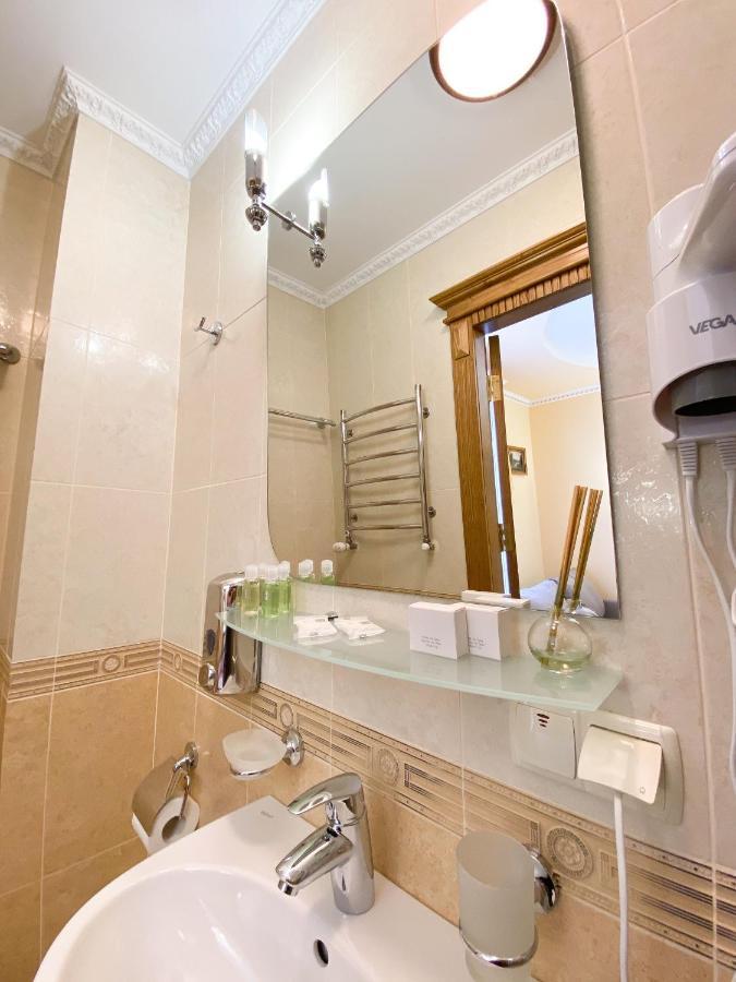 Петрос Family Hotel ياريمتشي الغرفة الصورة